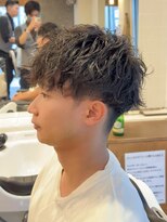 ゼロスバーバー(0's BARBER SHOP)&nbsp;シャドウパーマ/ツイストスパイラル/メンズパーマ/ビジネスヘア
