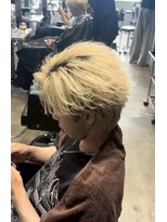 ノイ(NOI)&nbsp;フェザーパーマニュアンスパーマブリーチダブルカラー札幌大通