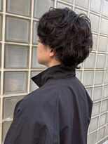ジェコ ヴェール 祐天寺(gecko.vert)&nbsp;メンズショート/波巻きパーマ/ツヤ感/黒髪/20代30代#祐天寺