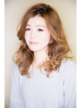 バビー(BAVI) 柔らかいミディアムスタイル