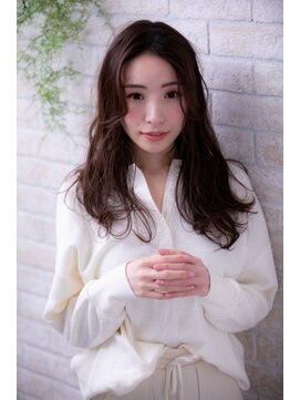 ヘアーアートシフォン 池袋西口店(Hair art chiffon) 伸ばしかけくせ毛風マッシュウルフにオン眉切りっぱなしボブ