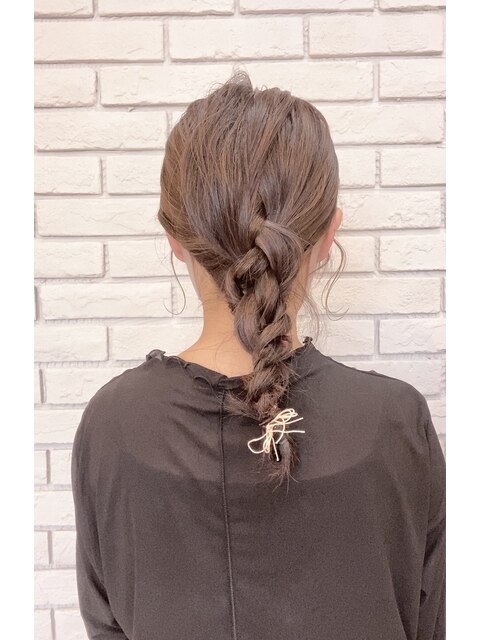 三つ編みだけで華やか編みおろしヘアセット♪♪