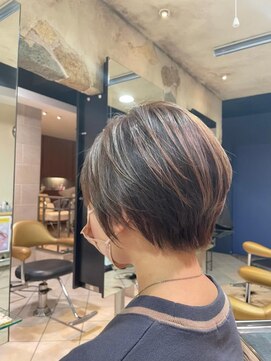 ブロッサム 東中野店 20代30代ミニボブラベンダー小顔美肌ストレート丸み