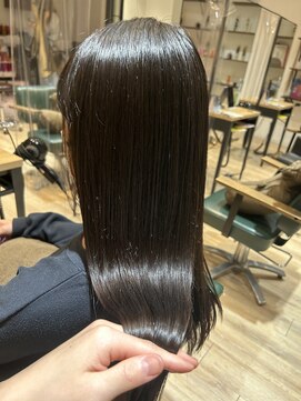 サラ(sarah) 【渡邉優太】縮毛矯正/酸性ストレート