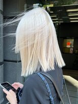 ベレーザ 渋谷(BELEZA)&nbsp;4542ニュアンスカラーシルキーブリーチブロンドハイトーンカラー