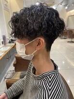 テトラ バイ ネオリーブ 横浜西口店(tetra by neolive)&nbsp;横浜★前下がりツイストスパイラルパーマ