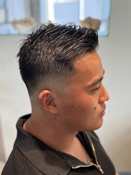 ホル(HOL) ベリーショート×フェード