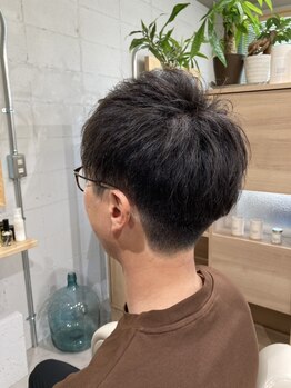 カワセ(KAWASE)の写真/【カット＋顔剃り¥4500】メンズの為のくつろぎサロン◎1人1人に丁寧に寄り添いなりたいヘアをご提案。
