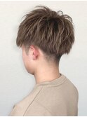 アップバングショートレイヤーソフトツーブロック