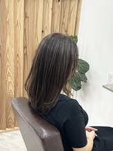 ホンネ(honne.) ハイライトカラー×馴染ませホワイトカラー/松阪/松阪市/伊勢