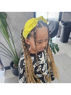 キッズダンスヘア　ブレイズ