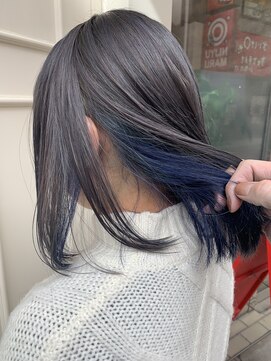 ヘアー ブランコ(hair Blanco) グレージュカラーinブルーカラー