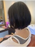 大人カジュアルなショートボブ