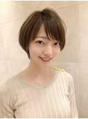 ひし形シルエットのショートマッシュ　 ミルクティーブラウン