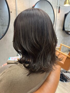 コージー(Kozy) ☆アッシュブラウン/くびれミディ☆