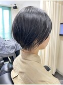 ショートボブ