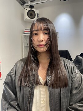 ココ 本八幡(KOKO) 黒髪クラゲヘアーオリーブグレー小顔ココアベージュロングヘア