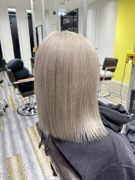 アフューズバイストゥー(Vfuse by StueW) ハイトーングレージュ◎［岡山カラー］［倉敷カラー］