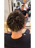ハイライトカラー ツイスパ スキンフェード 特殊パーマ