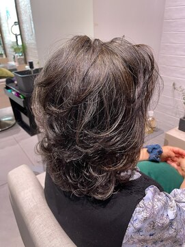 ステア ケース(stair case) 【NATASHA】銀座レイヤーカット/20代/30代/40代/50代