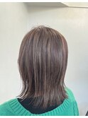大人かわいいダークグレージュハイライトぱつっとミディアム