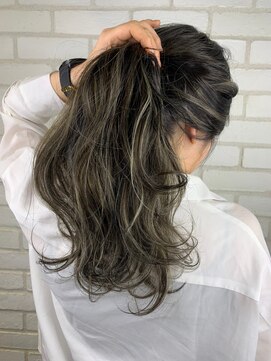 ディーバ 池袋東口(D.I.E.V.A) 20代30代40代大人可愛いオリーブハイライトミディアムレイヤー