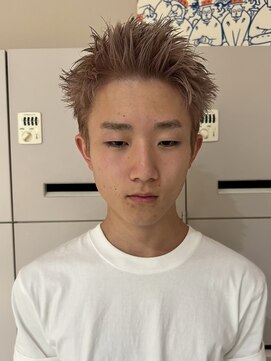 グッドタイムエフティフィフス 横浜西口(GoodTimes ft.fifth) 横浜スパイキーショートルーズショートビジネスヘア短髪刈り上げ