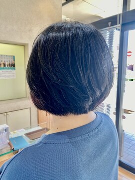 クール ヘアー ギャラリー 神明町店(COOL Hair gallery) 大人の美フォルムショート / 40代、50代