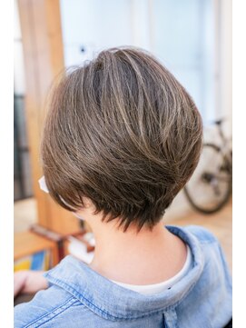 151e ヘアーデザイナーアンドヘアードクター(151e Hair designer&Hair doctor) 大人可愛いショートボブ