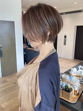 バンプ ギンザ(BUMP GINZA) 30代40代50代白髪染め銀座絶壁解消小顔くびれショートヘア伊