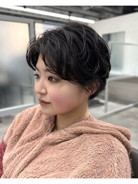 キートス(Kiitos) 【大人可愛い◎】ハンサムショート×緩めパーマ