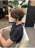 大人白髪ボカシショート