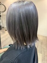 ブリックバイブレイス 千葉 千葉中央(brick by brace)&nbsp;千葉駅/ミルクティーブロンド/ダークブルー/デジタルパーマ