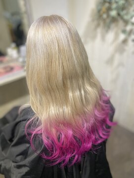 リアリス フレーゼ(Realis Fleuze) ブリーチヘアー＋ピンク系
