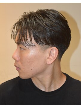フリーク バーバーショップ 都島店(FREAK BARBER SHOP) テーパーフェード×ニュアンスパーマ