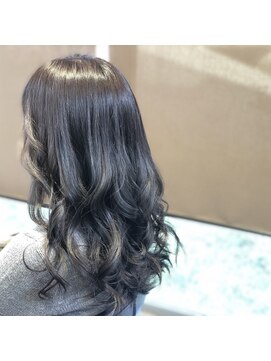 ブルーアッシュ 透明感カラー L アクトエスポワール Act Espoir のヘアカタログ ホットペッパービューティー