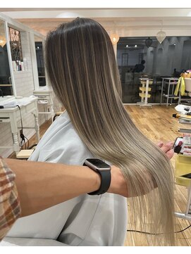 タオ 河原町(Tao) "ミルクティベージュ"