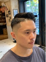 ルドローブラントオオサカ(LUDLOW BLUNT Osaka)&nbsp;【LUDLOW BLUNT】サイドパート七三分けフェードカットバーバー