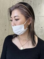 サンク 原宿 表参道(cinq)&nbsp;インナーカラーミルクティーベージュハイトーンケアブリーチ