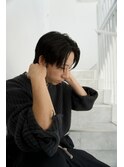 センターパート×ブラック