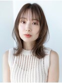 レイヤーカット顔周りレイヤーベージュカラーワンカールひし形