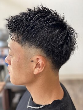 ヘア ナヴォーナ 大浦店(hair NAVONA) スパイキーショート