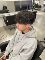 キング 高槻(K!ng)&nbsp;縮毛矯正髪質改善ハイライトレイヤーカット高槻美容室エクステ