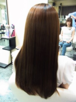 美容室プロップ(PROP)の写真/[八事駅]髪質を見極めたストレートや、お悩みを解決しながらツヤ髪へ導くフレンチカットグランが大人気*