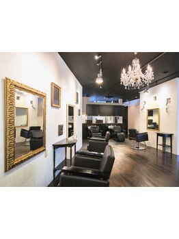 【三軒茶屋徒歩3分】落ち着いた雰囲気で、まるで隠れ家のような居心地の良いプライベートサロン☆