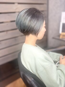 刈り上げハンサムショート