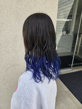 ゴットラトゥール(GOTTO LATOUR) 毛先ブリーチカラー/ブルー/パーマスタイル/デザインカラー