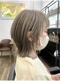 40代50代60代/脱白髪染め白髪ぼかしハイライト/ミディアムウルフ