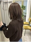 透明感◎オリーブベージュ×ミディレイヤー