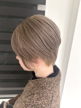 イロアイ(iro I) ミルクティーグレージュ